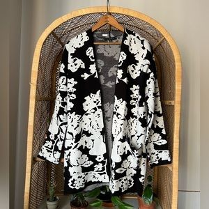 Cyrus black and white floral printed cardiagn - Beautiful!!!